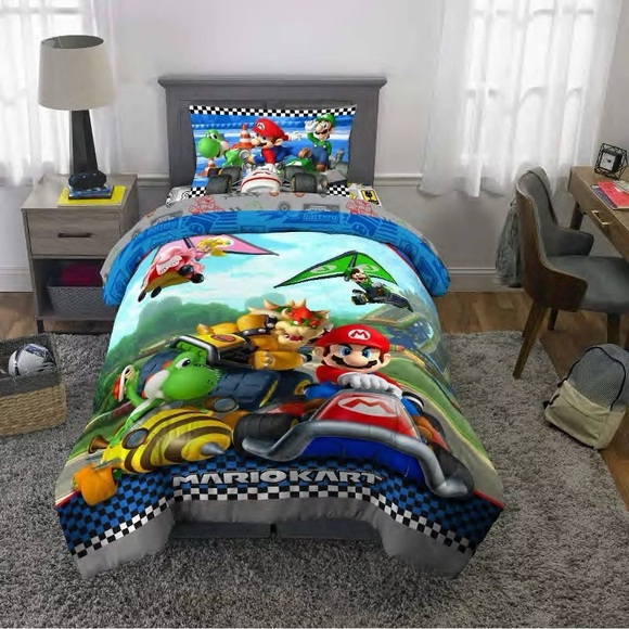 Super Mario Comforter - Picture 1 of 4